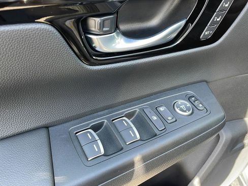 Used 2025 Honda CR-V EX-L image 25