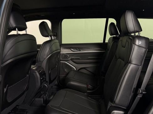 New 2026 Jeep Grand Cherokee L Limited AWD/4WD image 29