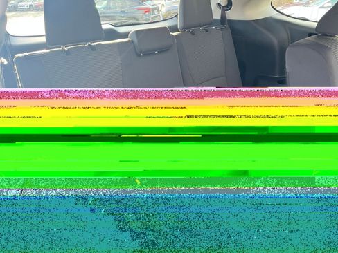 Used 2025 Toyota Highlander LE image 24