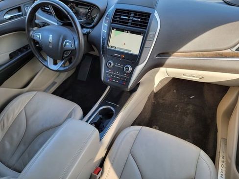 Used 2017 Lincoln MKC Reserve w/ Lincoln MKC Climate Package image 39