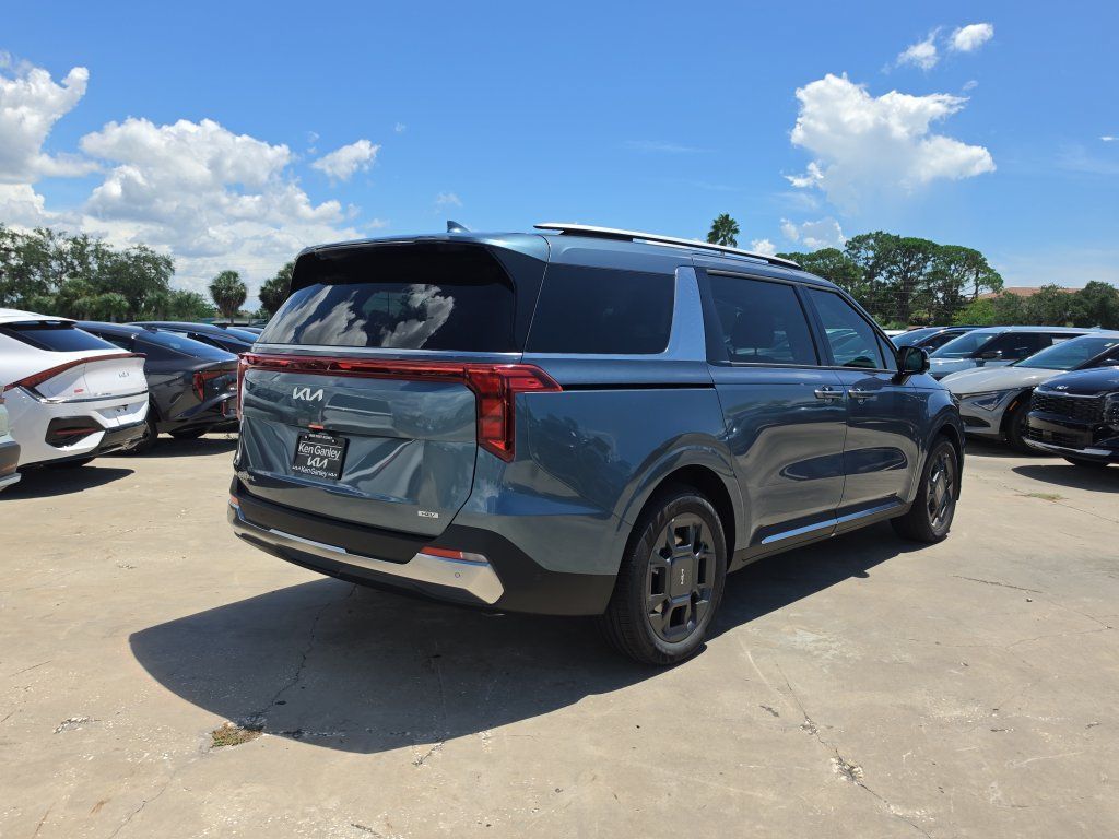 New 2027 Kia Carnival SX FWD image 8