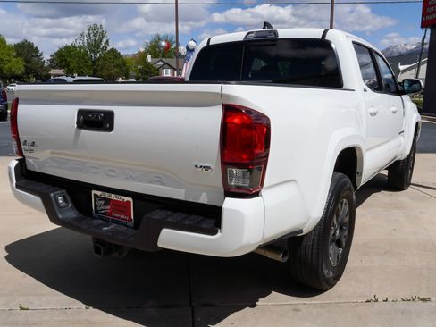 Used 2023 Toyota Tacoma SR5 w/ Technology Package AWD/4WD image 8