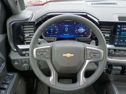 New 2026 Chevrolet Silverado 1500 LTZ w/ LTZ Premium Package image 23