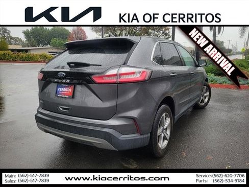 Used 2021 Ford Edge SEL w/ Convenience Package image 5