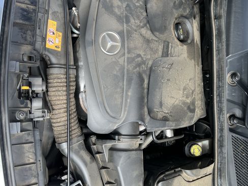 Used 2019 Mercedes-Benz GLA 250 4MATIC image 36