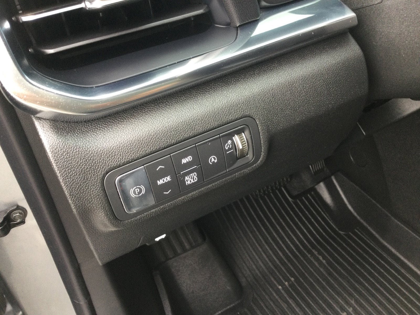 Used 2025 GMC Terrain Elevation w/ Elevation Premium Package AWD/4WD image 15