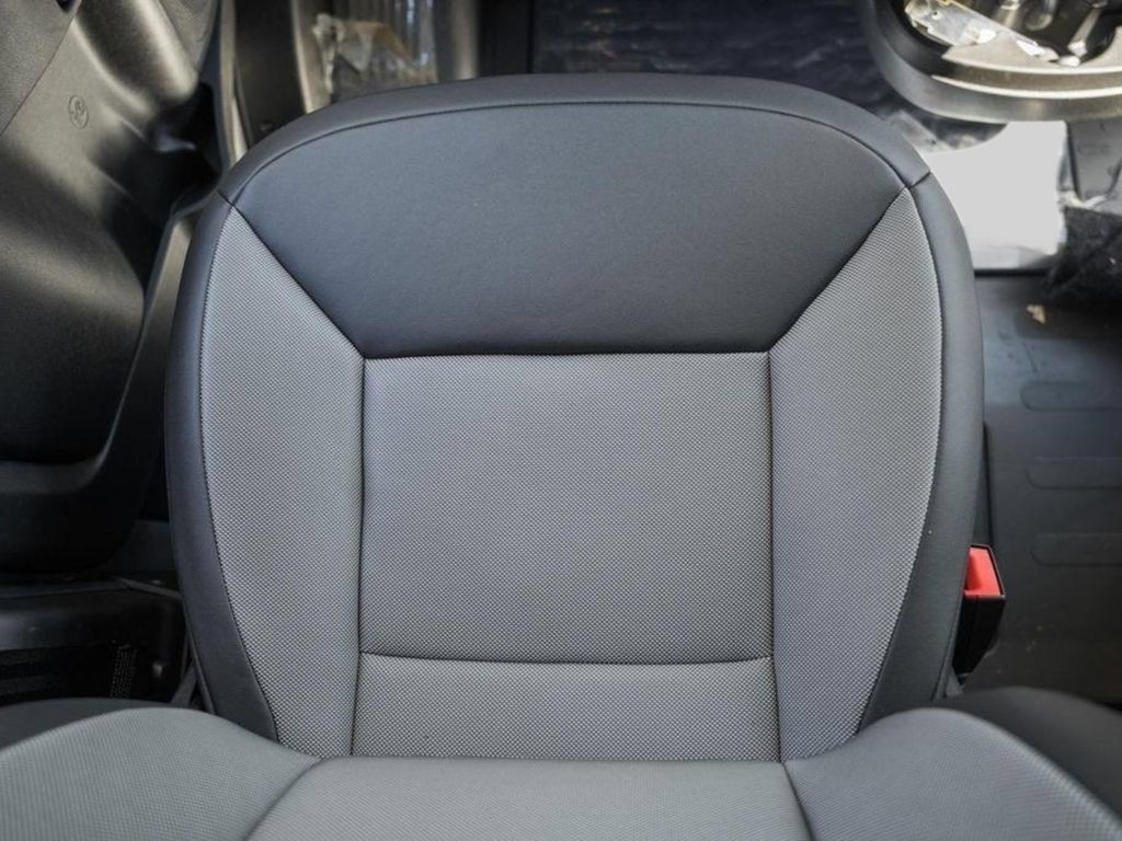 New 2025 RAM ProMaster 2500 w/ Quick Order Package 22G SLT FWD image 27