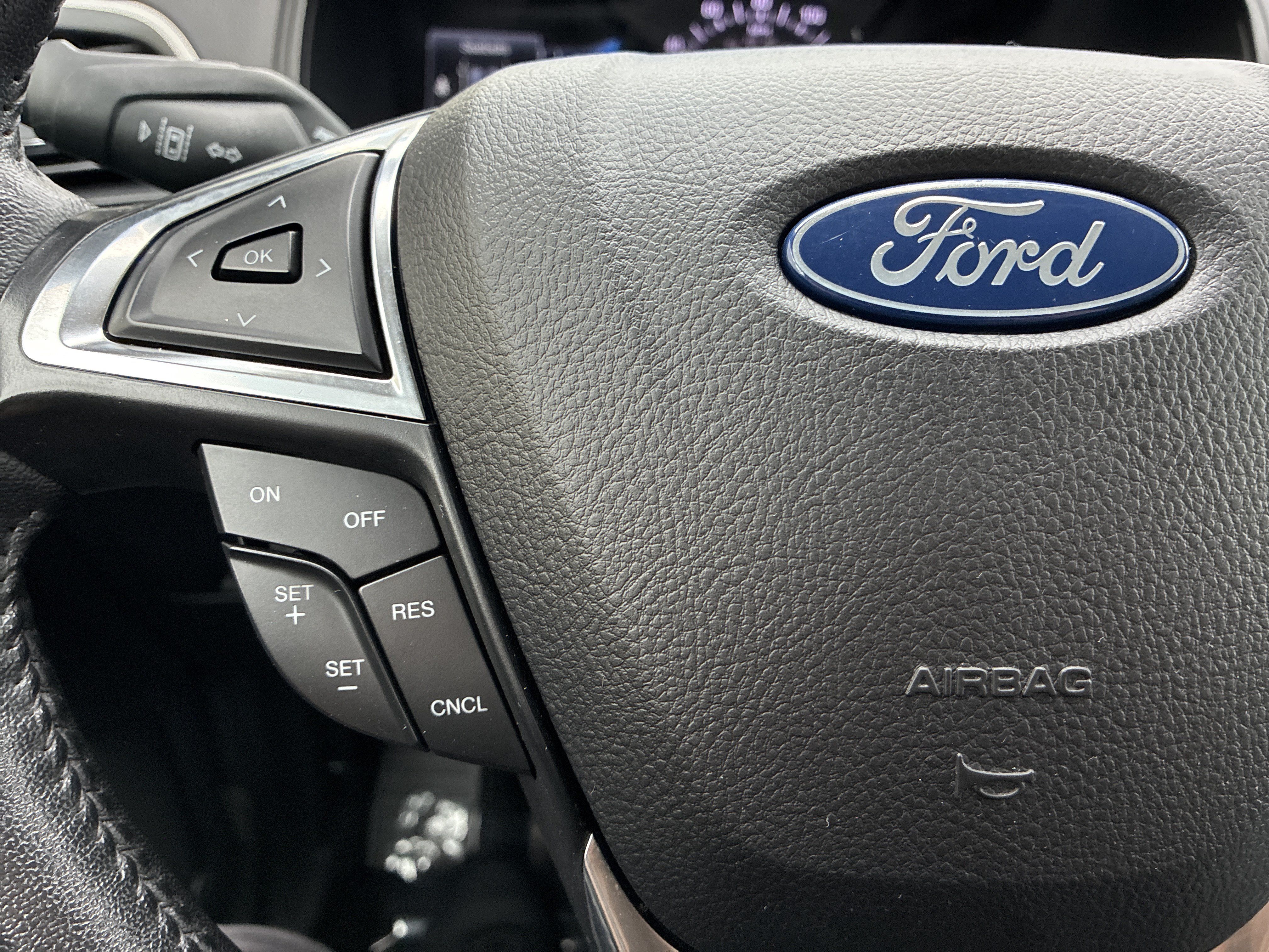 Used 2024 Ford Edge SEL AWD/4WD image 19