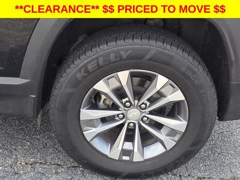 Certified 2025 Chevrolet Equinox LT w/ Convenience Package II FWD image 32