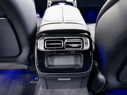 Certified 2025 Mercedes-Benz S 63 AMG S w/ Carbon Fiber Exterior Package image 29