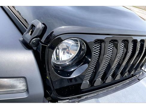 Used 2023 Jeep Wrangler Unlimited Sport AWD/4WD image 34