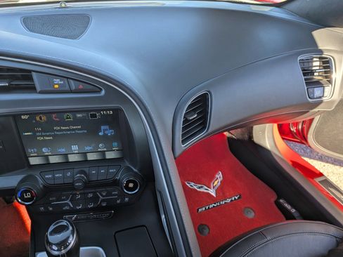 Used 2019 Chevrolet Corvette Stingray Convertible w/ 3LT Preferred Equipment Group image 17