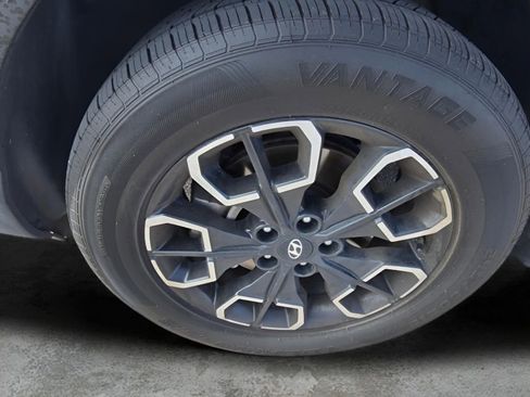 Used 2023 Hyundai Santa Cruz SEL image 11