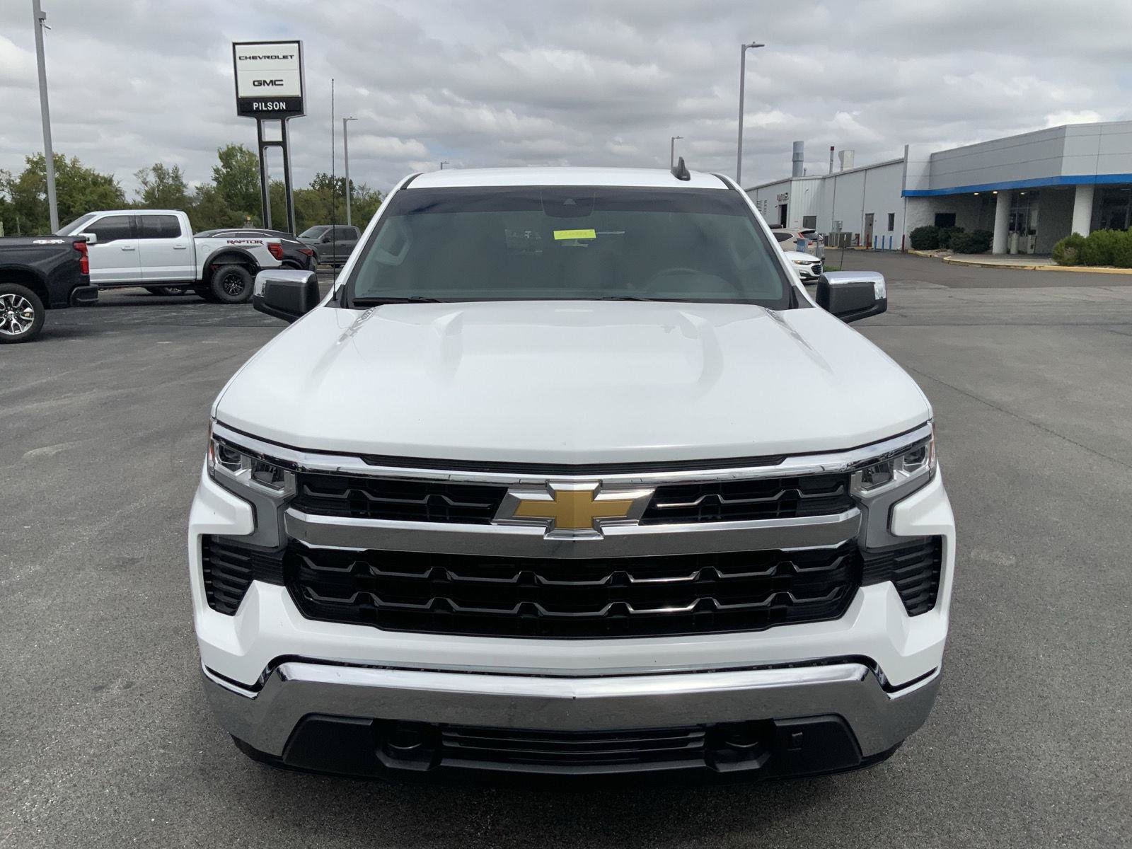 Used 2026 Chevrolet Silverado 1500 LT w/ Z71 Off-Road Package AWD/4WD image 3
