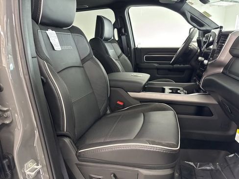 New 2026 RAM 3500 Laramie AWD/4WD image 26