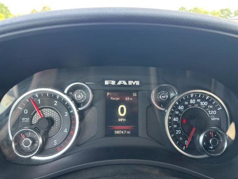 Used 2024 RAM 2500 Big Horn w/ Off Road Package AWD/4WD image 6