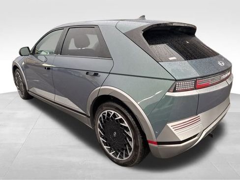 Used 2024 Hyundai Ioniq 5 Limited image 6