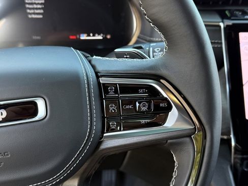 New 2025 Jeep Grand Cherokee Overland w/ Adv Protech Group III image 40