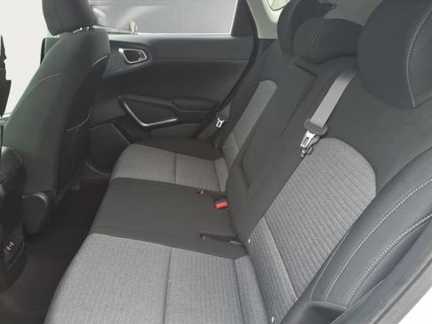 Used 2023 Kia Soul EX image 16