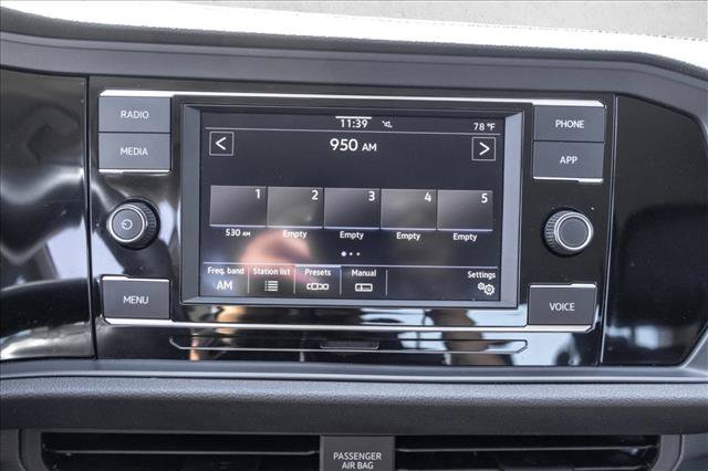 Used 2024 Volkswagen Jetta SE FWD image 15