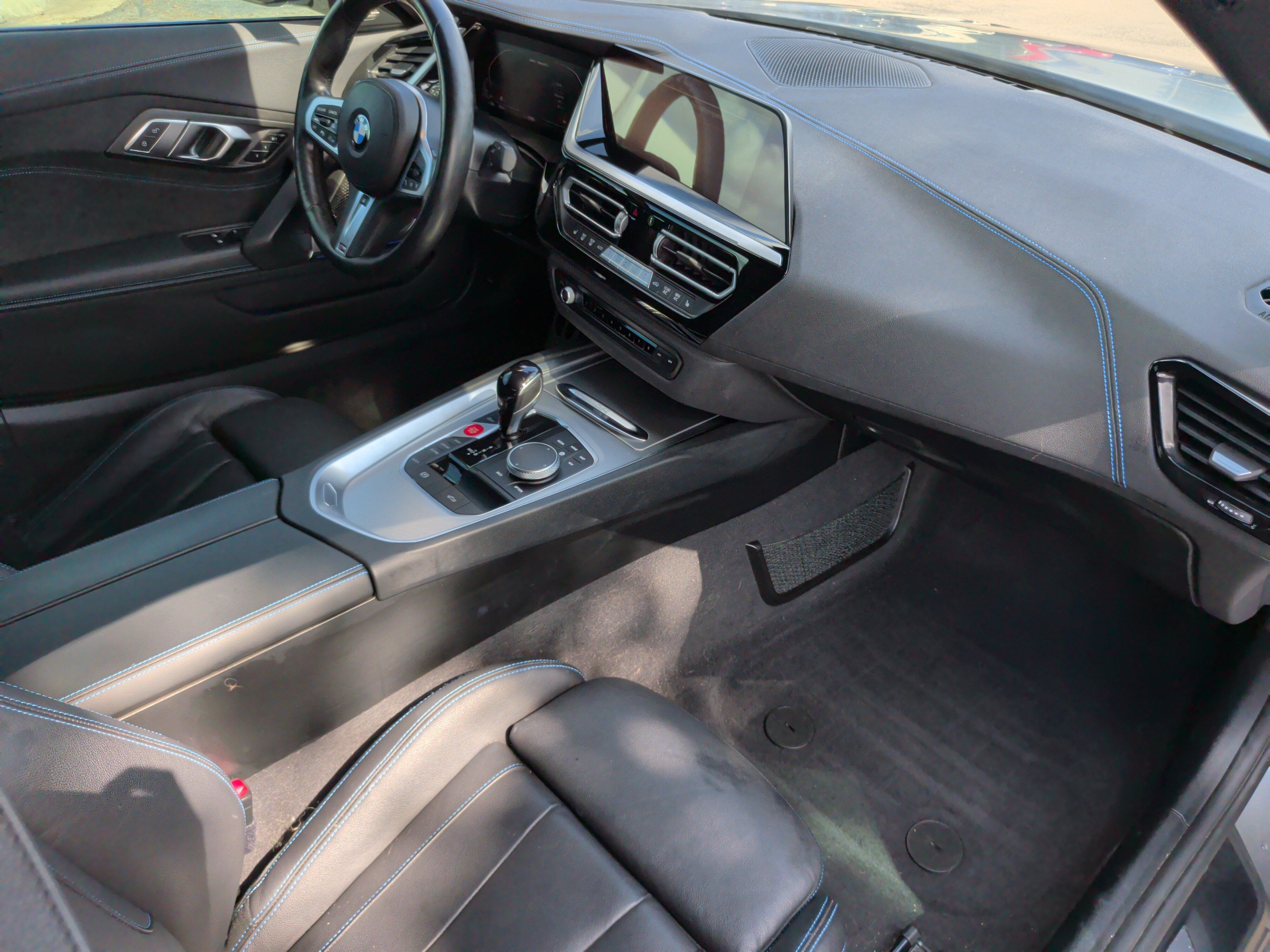 Used 2023 BMW Z4 M40i w/ Premium Package RWD image 33