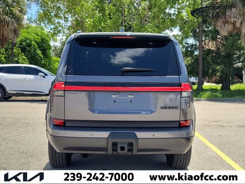 Used 2024 Lexus GX 550 w/ Cold Area Package AWD/4WD image 6