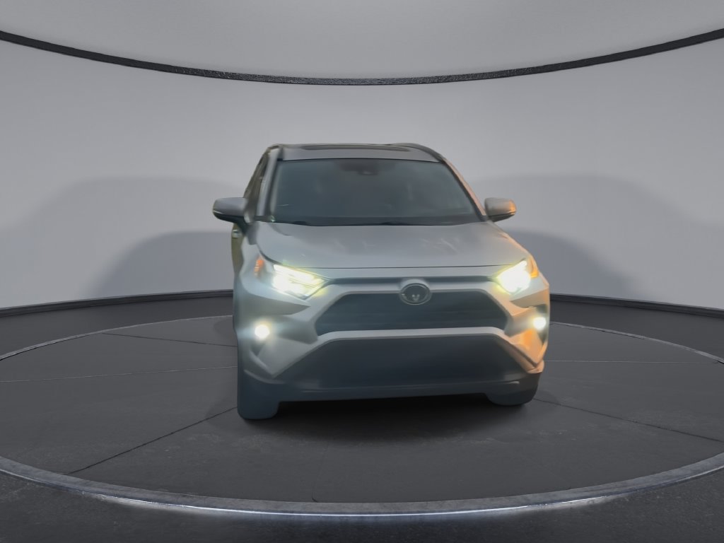 Used 2023 Toyota RAV4 XLE Premium FWD image 3