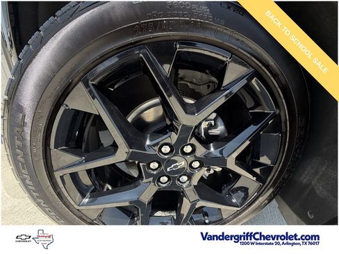 Used 2026 Chevrolet Traverse RS w/ LPO, Floor Liner Package FWD image 9