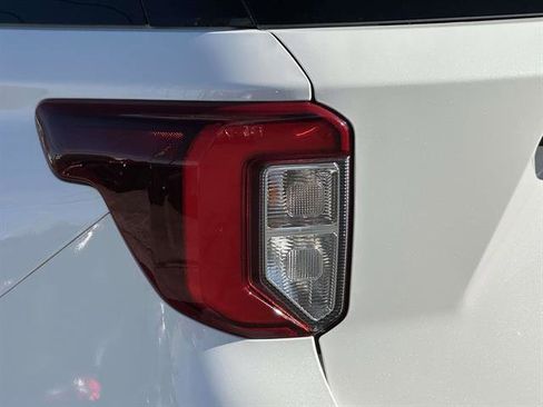 Used 2022 Ford Explorer ST w/ Equipment Group 401A image 9