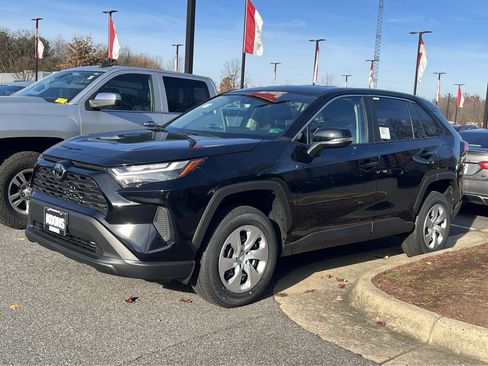 New 2025 Toyota RAV4 LE image 1