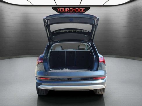 Used 2019 Audi e-tron Prestige image 17