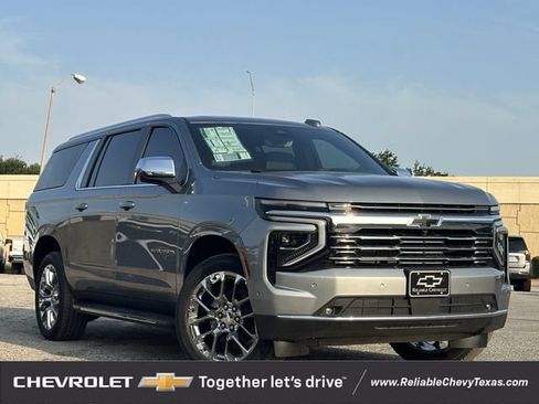 New 2026 Chevrolet Suburban Premier AWD/4WD image 2