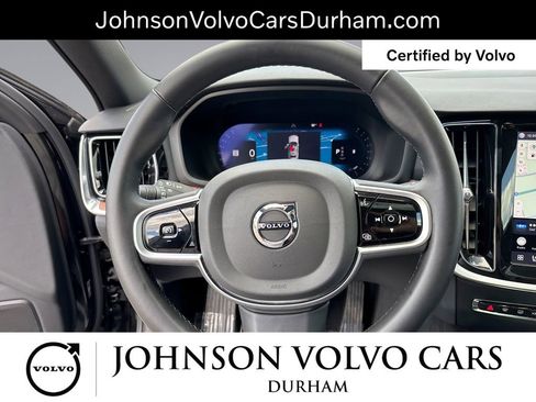 Used 2025 Volvo V60 B5 Cross Country Plus AWD/4WD image 12