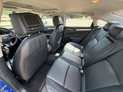 Used 2017 Honda Civic EX-L image 27
