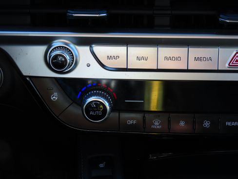 Used 2023 Kia Telluride EX w/ EX Captain's Chair Package image 25