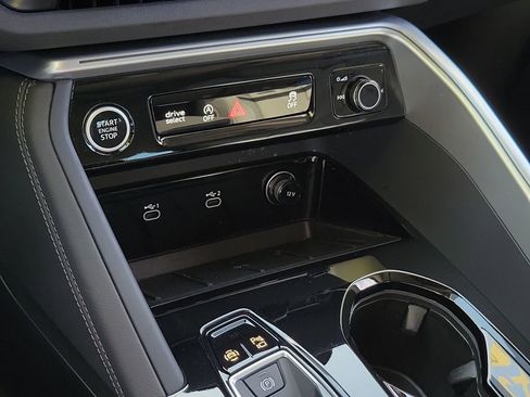 Certified 2025 Audi Q5 2.0T Premium Plus w/ Premium Plus image 15