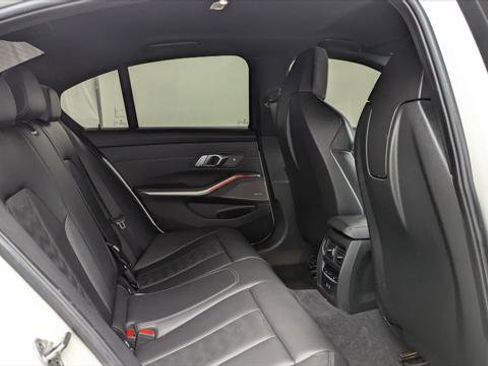 Used 2022 BMW M3 Sedan w/ M Carbon Exterior Package image 19