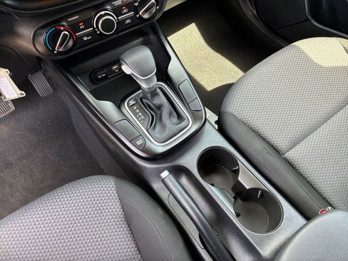 Used 2025 Kia Soul LX w/ LX Technology Package image 39