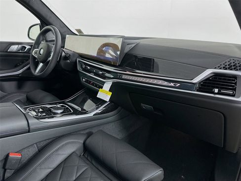 New 2026 BMW X7 xDrive40i w/ M Sport Package image 31