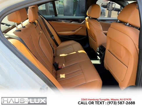Used 2019 BMW 530i xDrive w/ Convenience Package AWD/4WD image 16