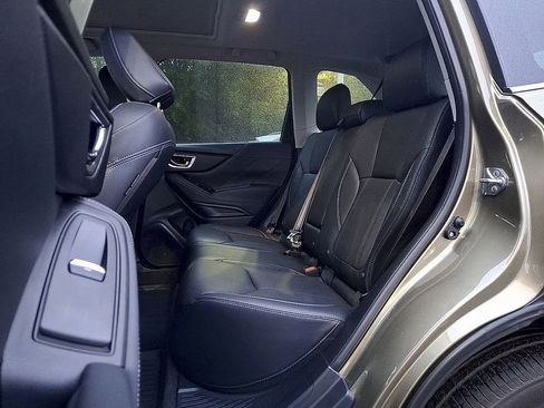 Used 2022 Subaru Forester Touring w/ Popular Package #2 image 10