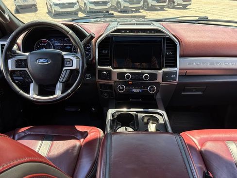 Used 2022 Ford F350 Platinum AWD/4WD image 17