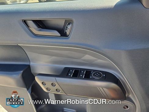 Used 2025 Ford Maverick Lariat w/ Black Appearance Package AWD/4WD image 31