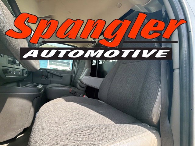 Used 2022 Chevrolet Express 2500 RWD image 7
