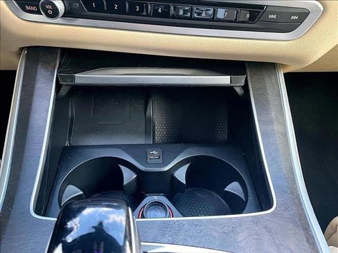 Used 2022 BMW X5 xDrive40i w/ Premium Package image 24