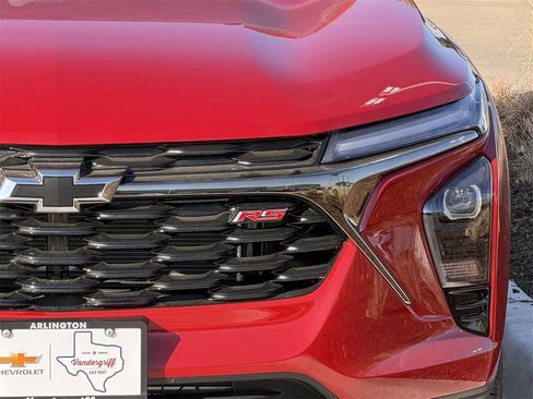 New 2026 Chevrolet Trax RS image 8