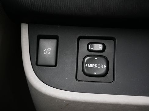 Used 2012 Scion iQ image 26