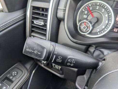 Used 2025 RAM 1500 Laramie image 52