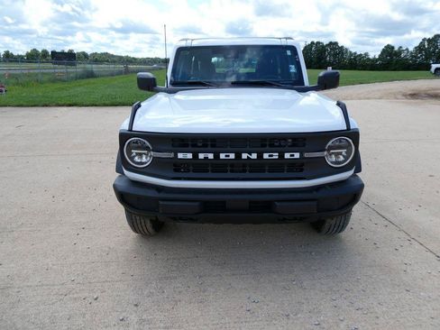 New 2026 Ford Bronco 2-Door AWD/4WD image 8