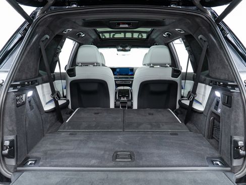 Certified 2024 BMW X7 xDrive40i w/ Executive Package image 10